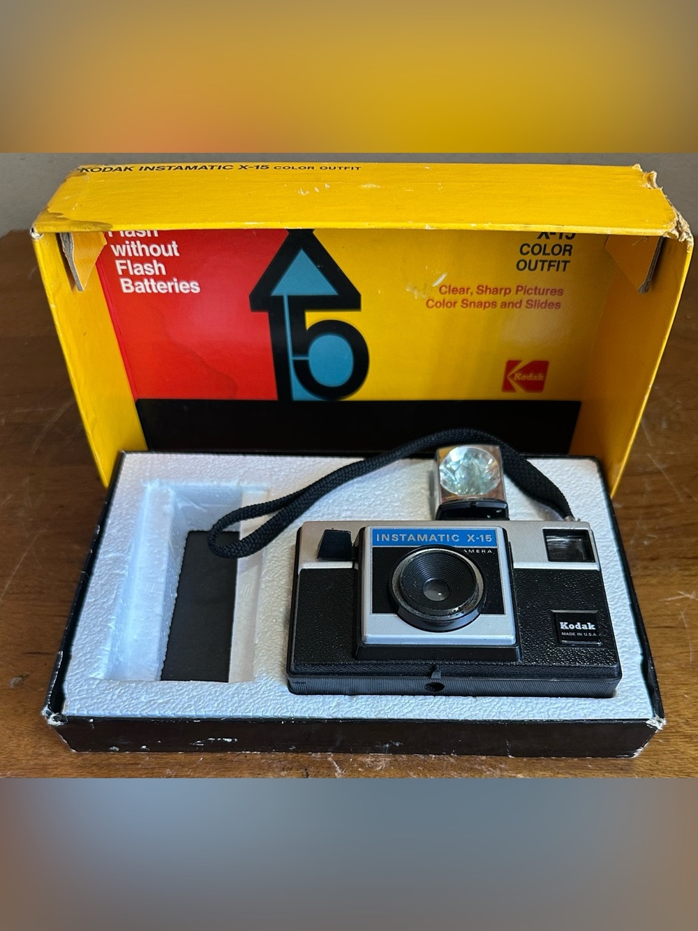 Vintage Kodak Instamatic X-15 126 Compact Film Color Outfit Camera